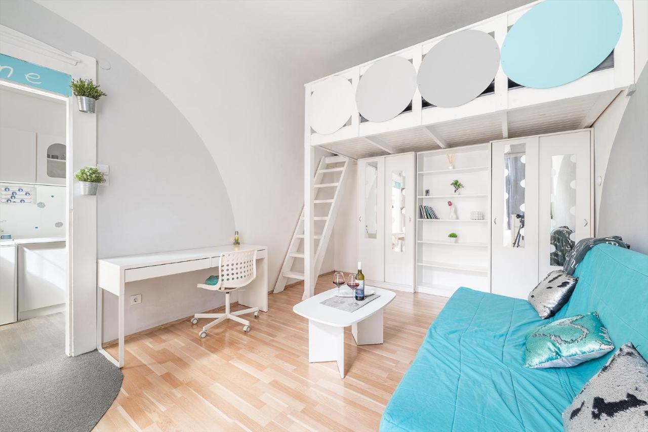 Sunny Dots Apartment - Free Parking! Budapest Eksteriør bilde